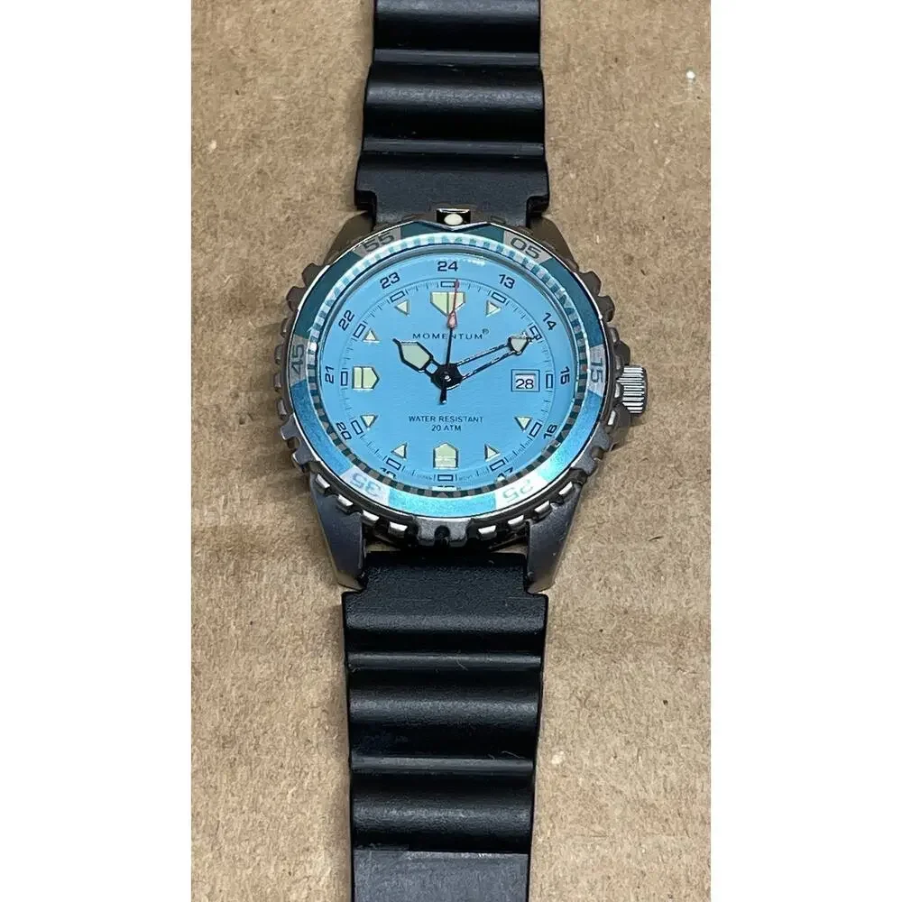 Momentum M1 Stainless Steel 20ATM Divers Watch Aqua Wave Dial New Battery